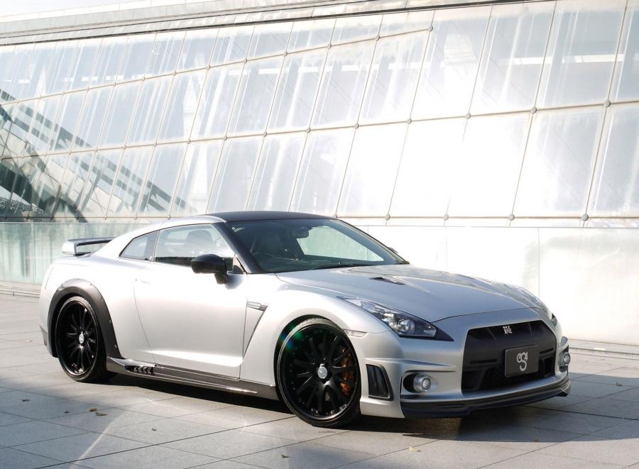  Nissan GT-R Sports Line by WALD 2008 года  (фото 6 из 10)